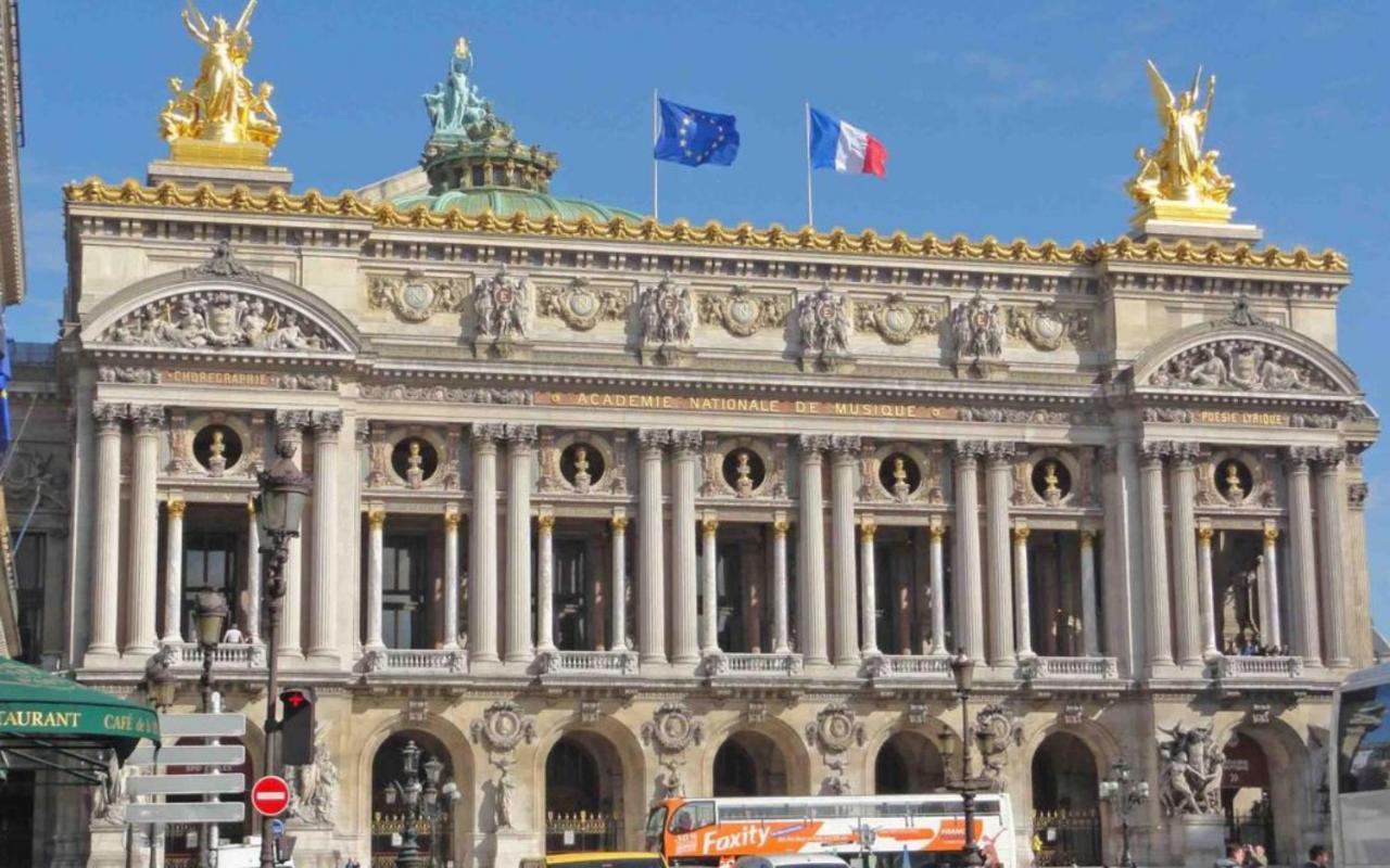Apartment Appt Pour 2 Opera Proximite Olympia By Weekome